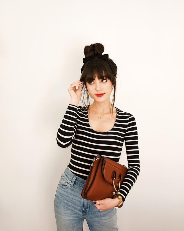 1A08E373-5F06-4E7B-9A37-32471C3A3ED1