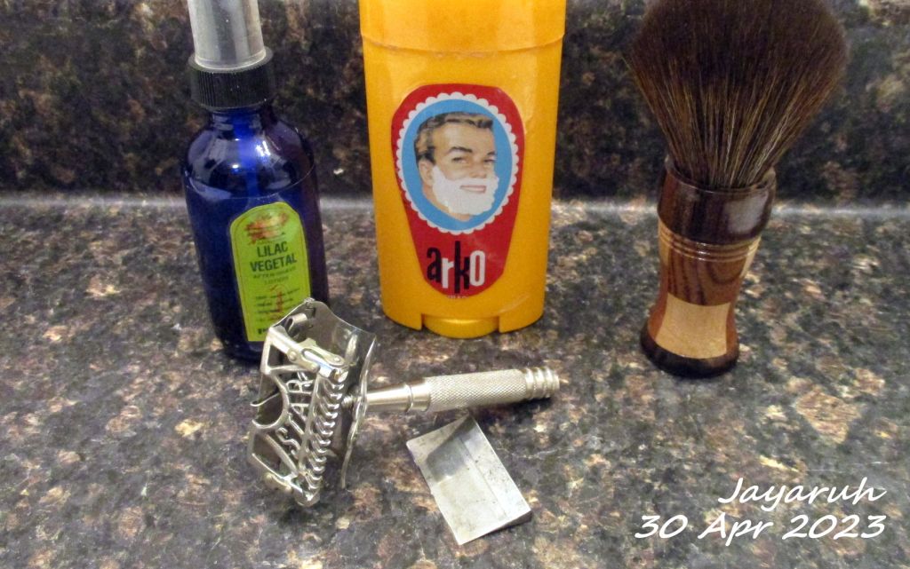 [Image: sos230430.jpg]