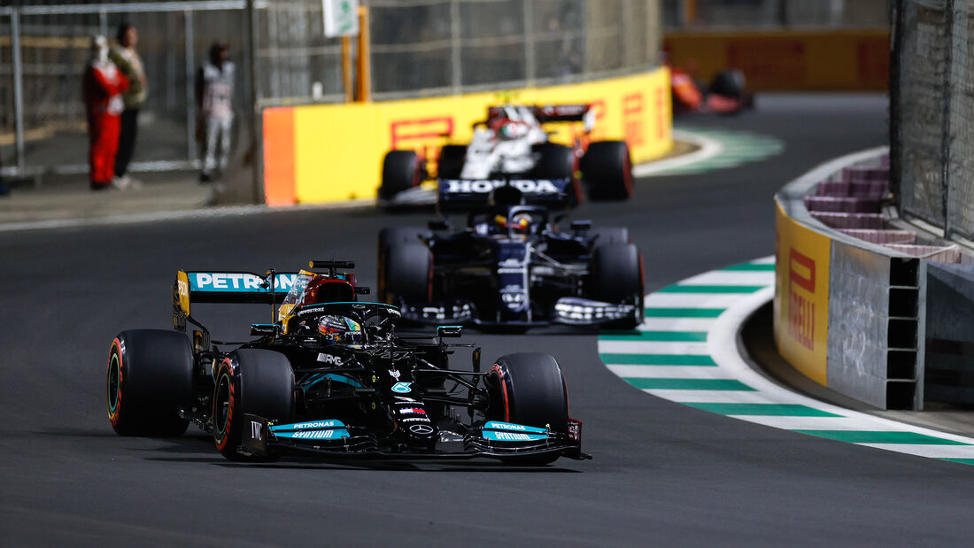 Lewis-Hamilton-Mercedes-Formel-1-GP-Saudi-Arabien-Jeddah-Freitag-3-12-2021-169Gallery-32125672-18567
