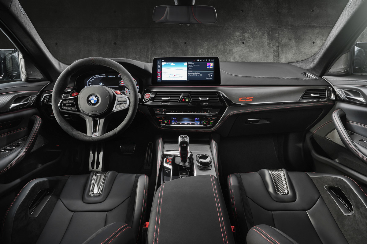 P90411364_highRes_the-new-bmw-m5-cs-st