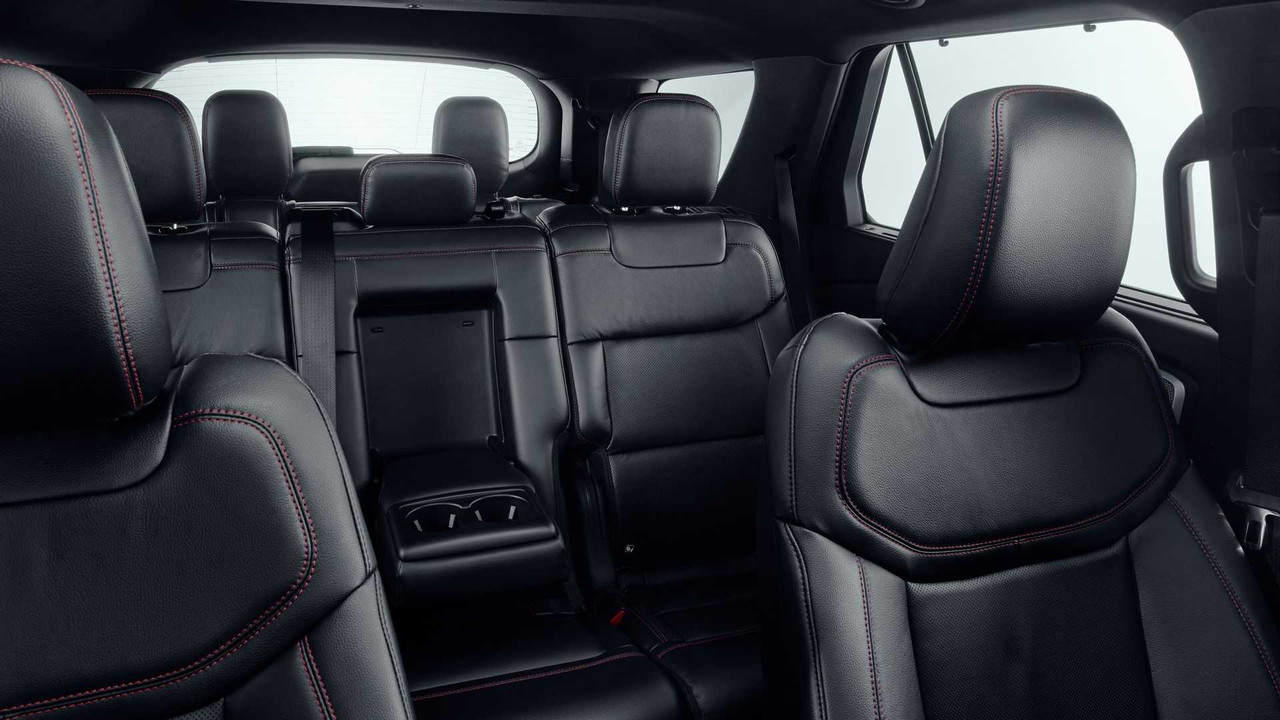 2020 Ford Explorer Plug-In Hybrid (10)