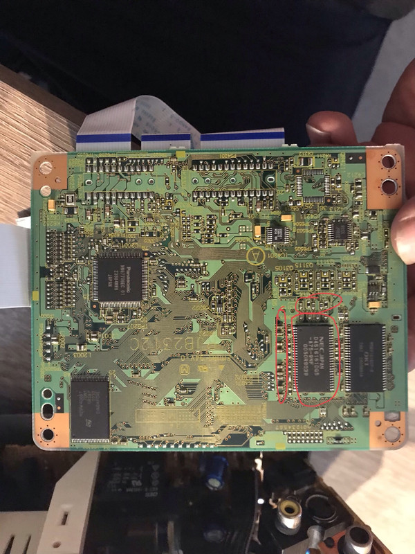 12FEEBB3-7806-45F4-BD48-18CA64AC4202