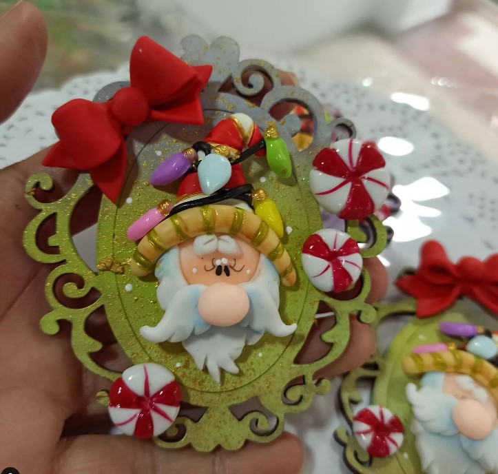 Molde En Silicona Dulces Navideños Para Aretes En Pasta Fría Foa