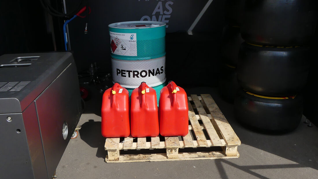 F1-Benzin-McLaren-Formel-1-GP-Mexiko-4-November-2021-169Gallery-35e2fb30-1847293