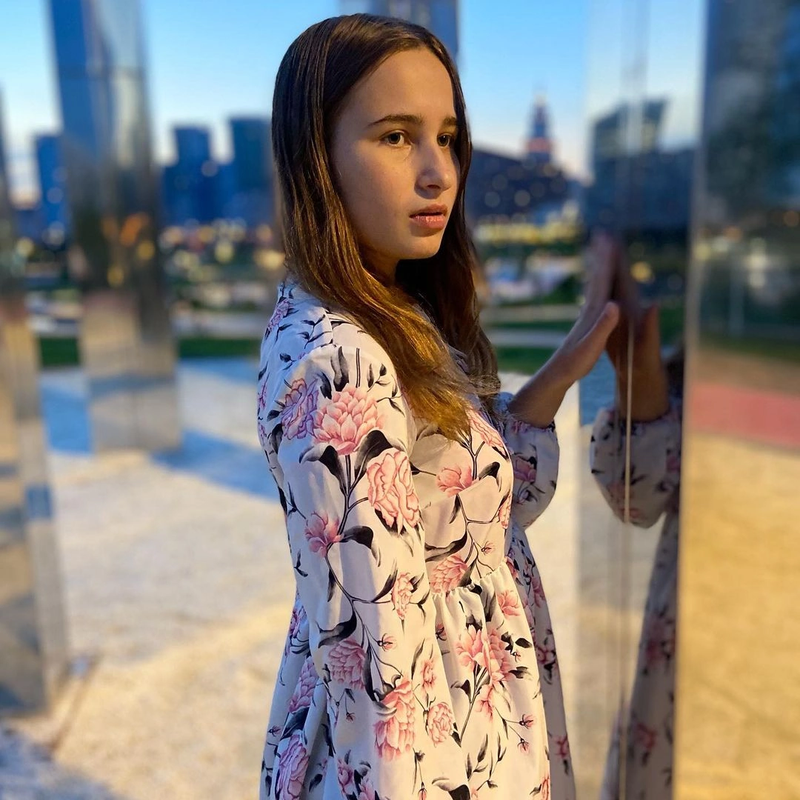 EDA7D096-F552-47E3-9962-427A31E30576