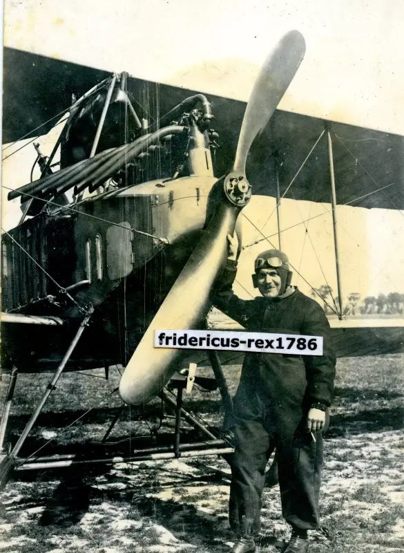G10 Foto aus dem 1 Weltkrieg Flugzeug Doppeldecker Pilot Flugzeugführer Ritter -