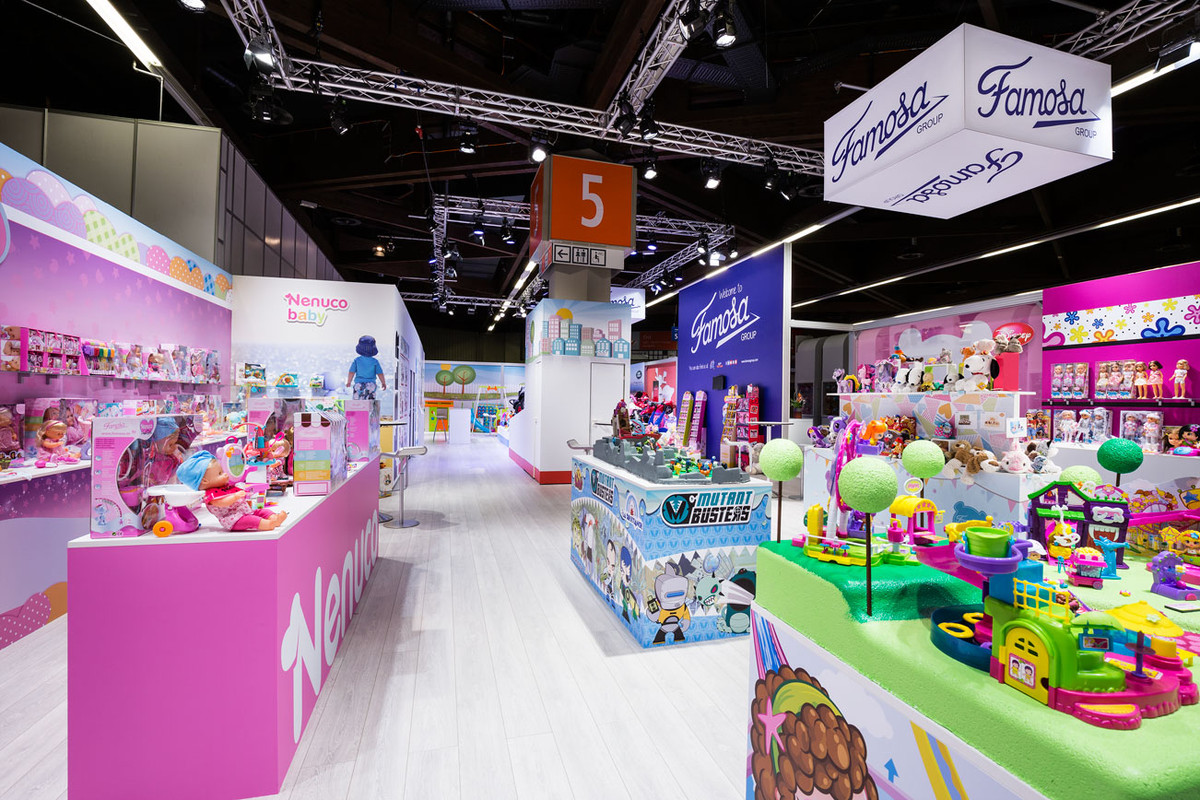2015_Spielwarenmesse_Famosa_019