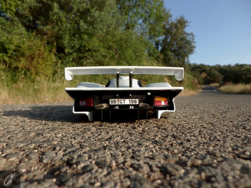 Porsche 911 GT1 Strassenversion (12)