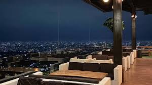 Tempat Makan View Pemandangan Alam Terbaik di Bandung