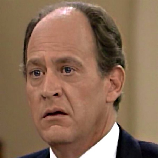 Earl Boen
