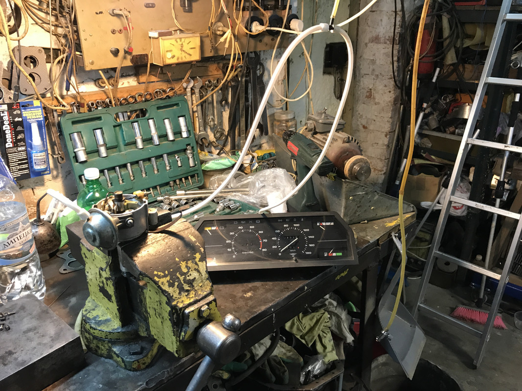 F6E49EAC-4FDE-42D0-A6B9-D718C6175980