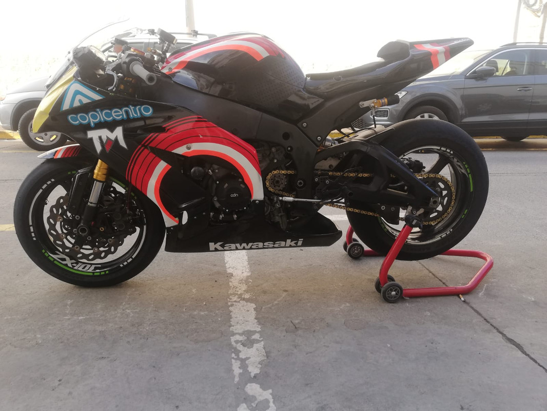 2982FB09-329E-43A6-A1B4-2F2B6BAB3488