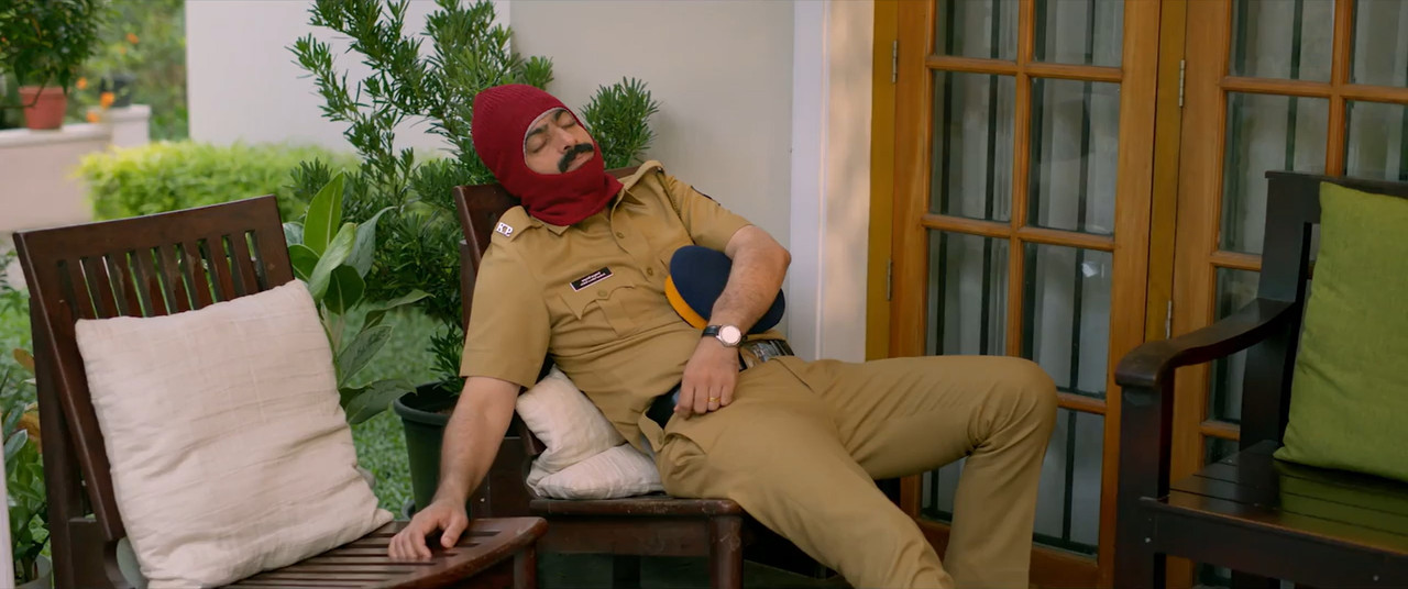 Flask 2025 WebRip [Malayalam] 480p 720p ESub Screenshot