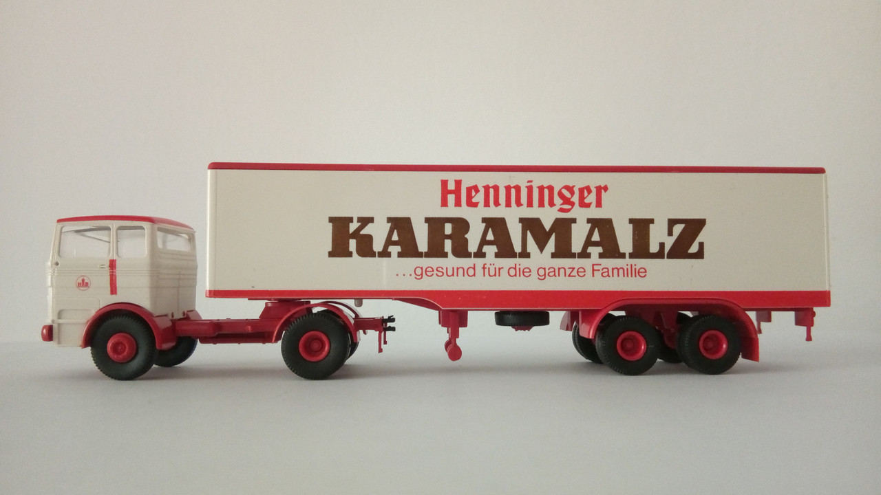 Macht (7575)