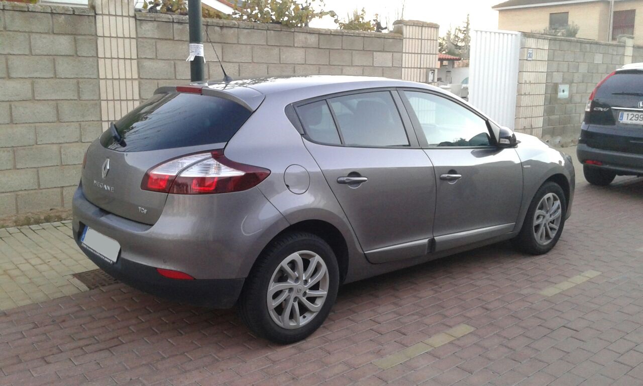 RENAULT MEGANE MATRICULA TAPADA 2