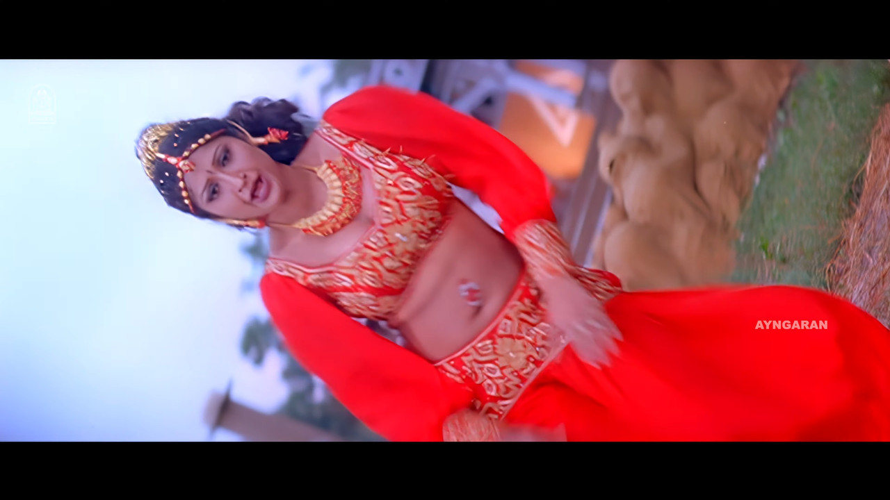 Pratyusha Big Deep Navel Song -Panjaangam Paarkadhe -4K.mp4_snapshot_02.53.819