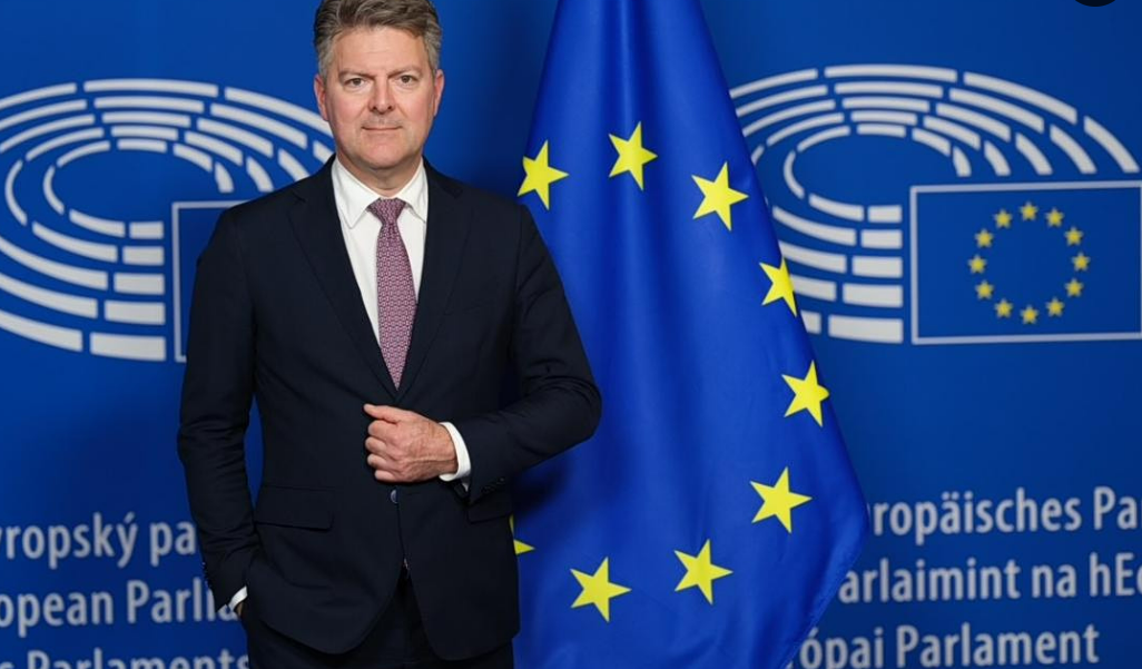 ΟΠΕΚΕΠΕ: ΔΙΑΣΤΑΣΕΙΣ ΠΑΙΡΝΕΙ ΤΟ ΣΚΑΝΔΑΛΟ – ΣΤΗΝ ΑΘΗΝΑ Η ΕΠΙΤΡΟΠΗ ΕΛΕΓΧΟΥ ΤΟΥ ΠΡΟΫΠΟΛΟΓΙΣΜΟΥ ΤΗΣ ΕΕ