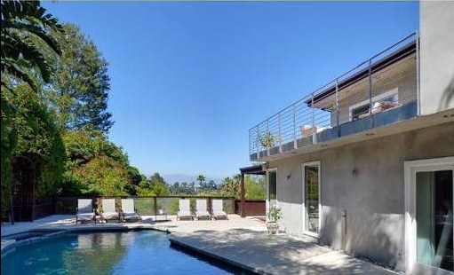 Tricia's Sherman Oaks house