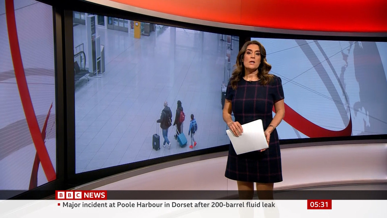 BBC News Valentine_20230327_05000600.ts_snapshot_00.32.14.659