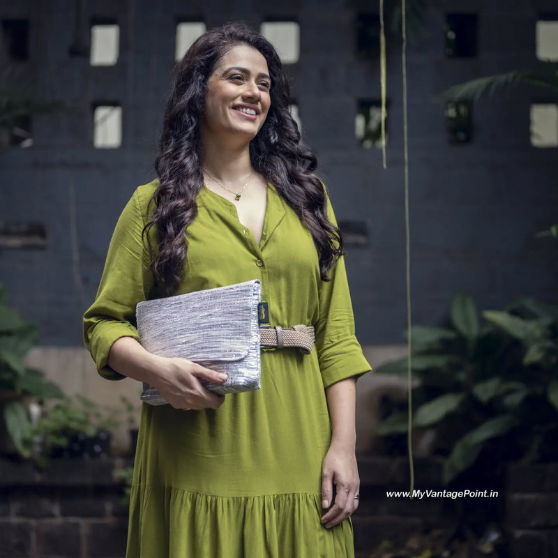 19-Mobile-Wallpaper-Photos-of-Girija-Oak-Godbole-My-Vantage-Point