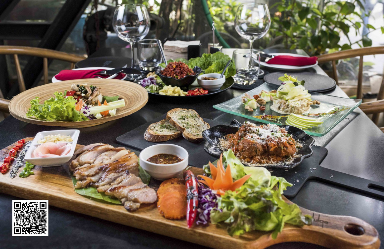 How Farm-to-Table Dining Supports Local Communities?