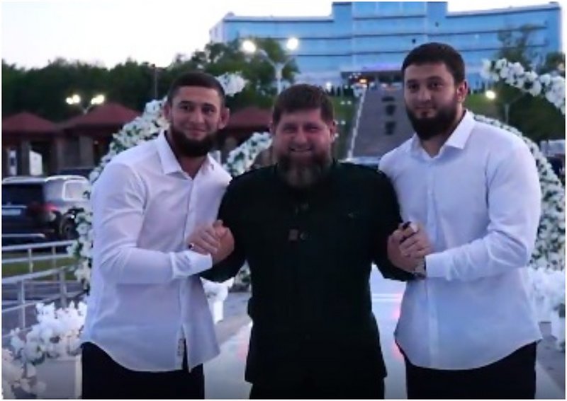 Рамзан Кадиров уважи сватба в семейството на Чимаев
