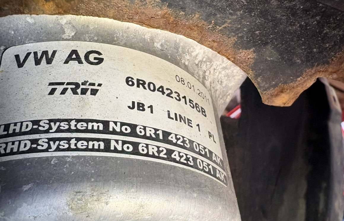 Old steering pump j500