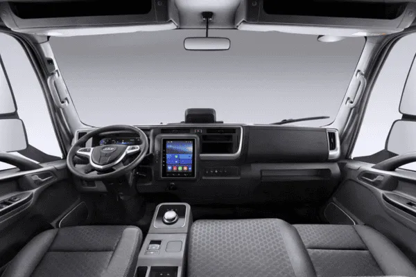 Avant camion iJAC N42