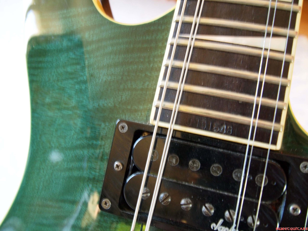 full_guitar2209_11