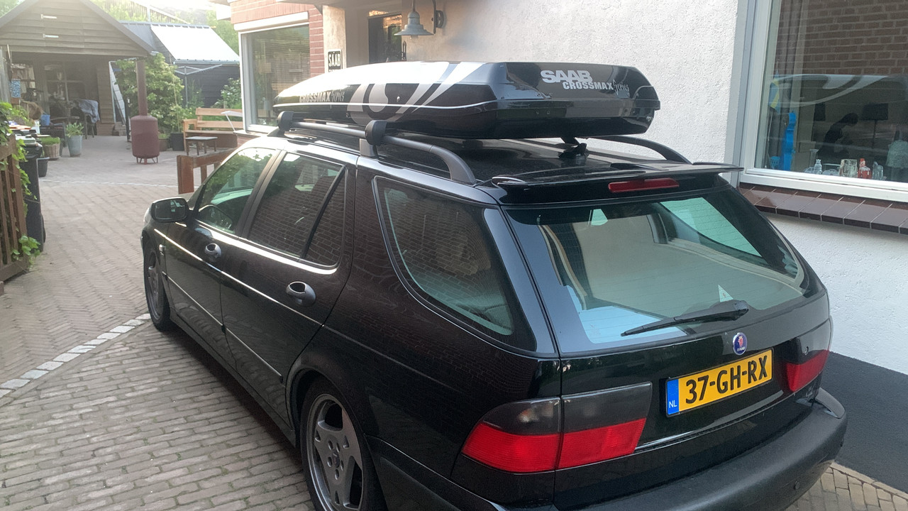 3A89639B-B33F-438B-A4F8-C653A550F35F