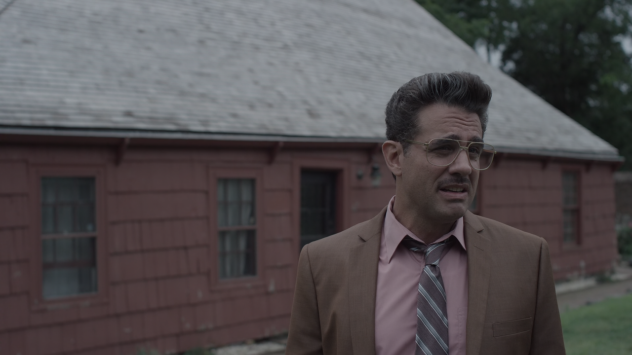 Mr.Robot.S03E10.shutdown.-r.1080p.10bit.BluRay.AAC5.1.HEVC-Vyndros.mkv_snapshot_27.31_[2021.02.16_02