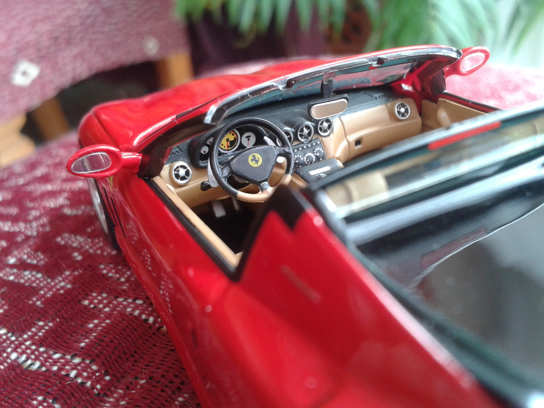 2005 Ferrari 575M Superamérica (Ixo) (28)