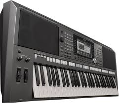 Piano PSR S 970 FOR SALE