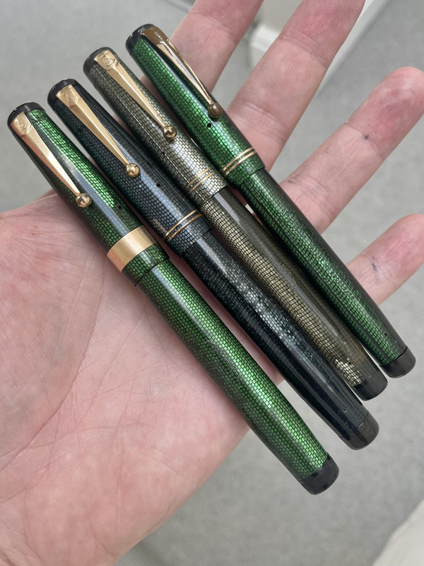 4FB386F3-4F07-4D90-9340-77B42E3B4845