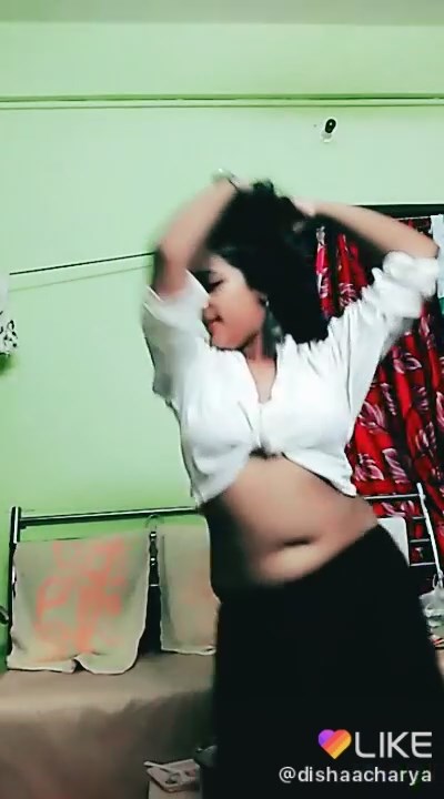 [Image: bengali-girl-deep-navel-in-white-and-bla...05-088.jpg]