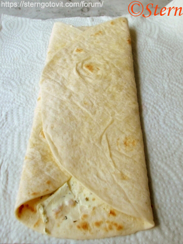 Тортилья с сыром в тостере