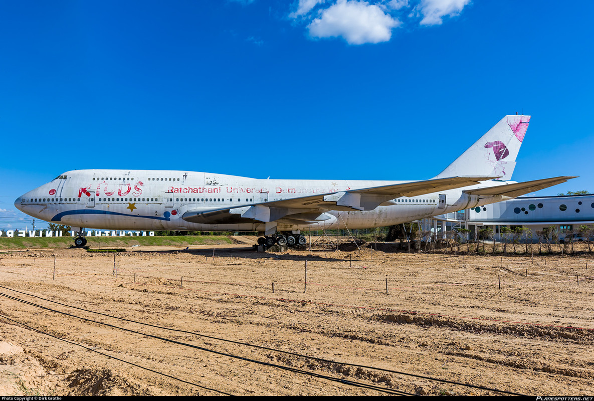 Epaves vieux avions en Thailande - Page 3 747hs-utl-orient-thai-airlines-boeing-747-3b5-Planespotters-Net-1530687-211540e0c0-o