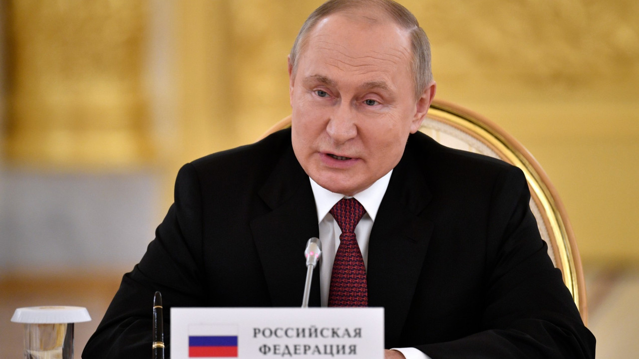 Vladimir Putin dejará el poder en 2023 por salud, aseguran
