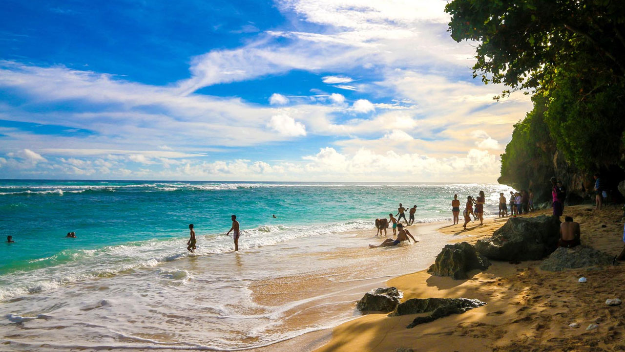 Pantai Green Bowl, Wisata yang Menakjubkan di Bali