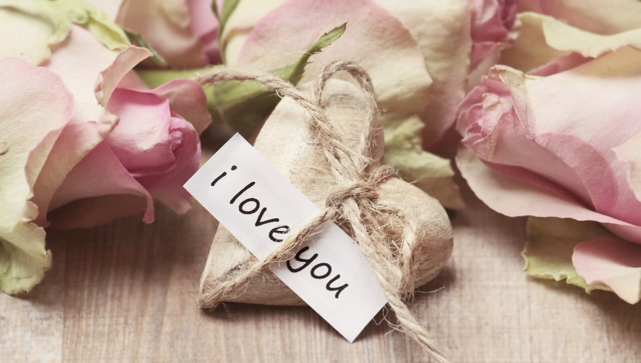 Buona Festa (del cognome) della Mamma: per 2 donne su 3 migliorerà l’armonia parentale