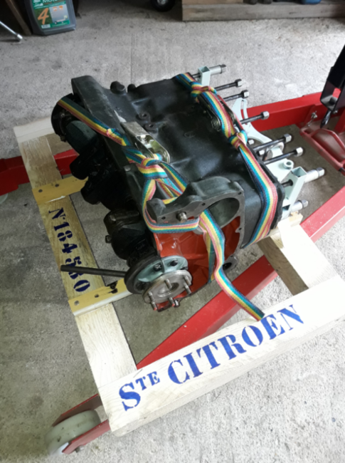 Palette d'emballage moteur Trac