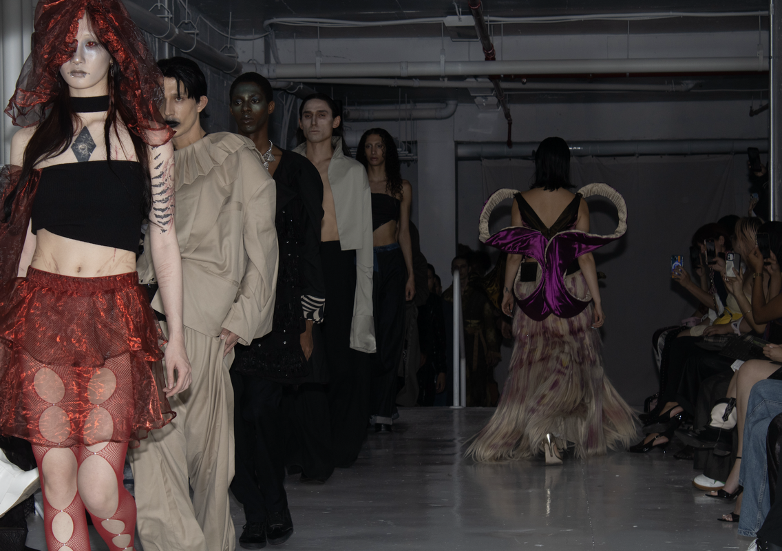live runway