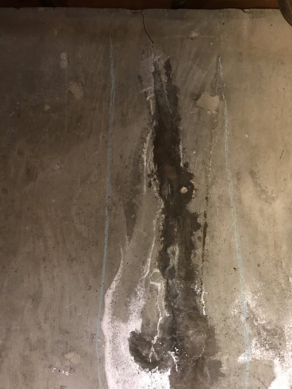 20190524 Basement Crack-05