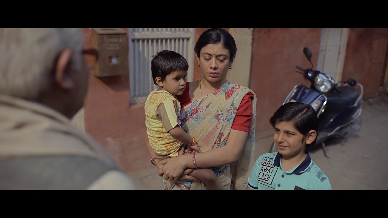 Thai-Massage-2022-NF-WEB-DL-Hindi-1080p-x264-AVC-DDP-5-1-ESub-mkv-0001