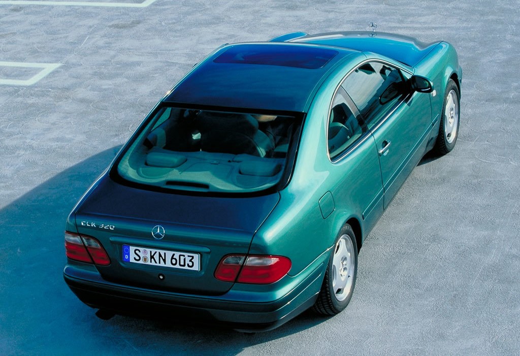 Mercedes-Benz-CLK320