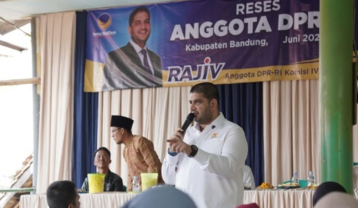 Anggota DPR Bongkar Praktik Agen Nakal, Petani Sulit Dapat Pupuk Subsidi!