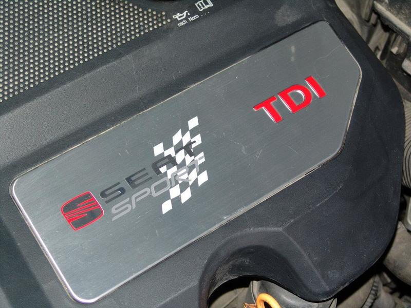 297771_299377003415195_3319078_n