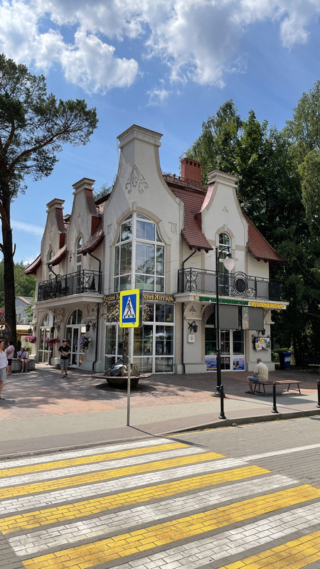 49BBF549-DE06-427D-A587-ACEC6ECC482E