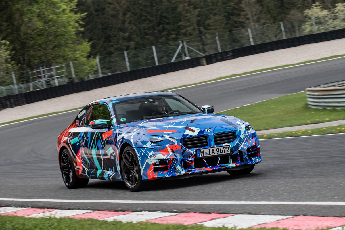 P90467971_highRes_the-all-new-bmw-m2-u