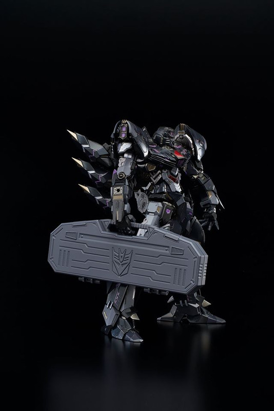 Flame-Toys-Kuro-Kara-Kuri-Megatron-31
